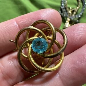 Vintage Gold Tone Blue Gemstone Brooch